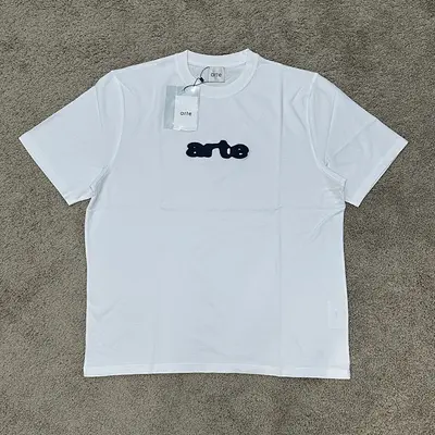 Ate Blur Embroidery Tee