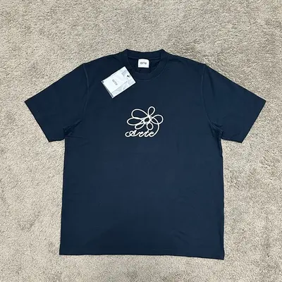Ate Flower Embroidery T-shirt Navy