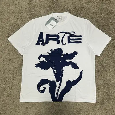 Ate Big Flower Tee