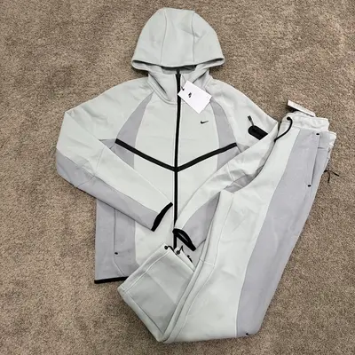 [EU/USA Version] NK new season tech fleece suit (Cream/Grey)(Same day send out)