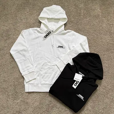 ¥168 CDG Logo Hooded Sweatshirt