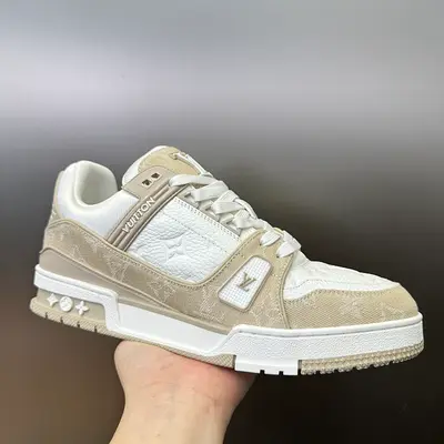 price:¥589