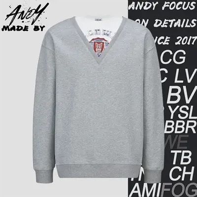 💰(290CNY)Faux Two-Piece Printed Embroidered V-Neck Sweatshirt Item ID:10003723-S