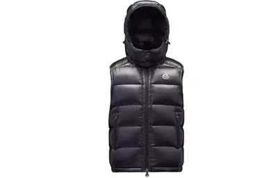 CN¥460/ €58.25 【9.5/10】MNCR-FW-02 DWON · BORMES