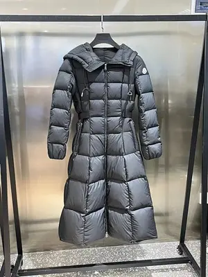 CN¥874/ €110.67 MNCR-FW-16 DWON