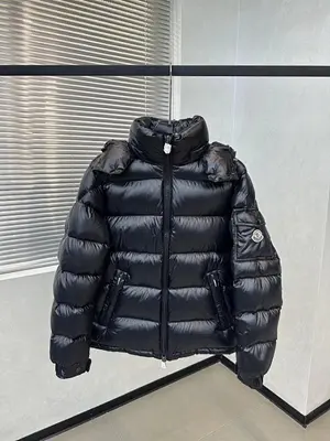 CN¥680/ €86.10 107.47 MNCR-FW-07 DWON · MAYA