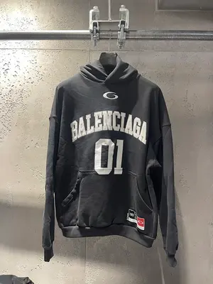 CN¥438 | BLCG HOODIE [755584] | FFBS 26