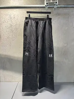 CN¥360/ €45.58【9.5/10】Oversized Relaxed Pants