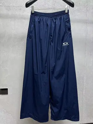 CN¥360/ €45.58【9.5/10】Oversized Utility Pants