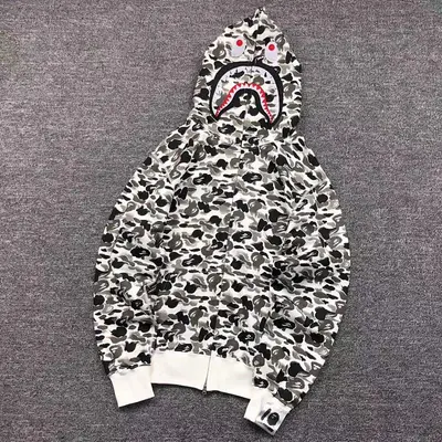 ¥239 BAPE HOODIE 371122