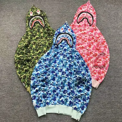 ¥239 BAPE HOODIE 371302