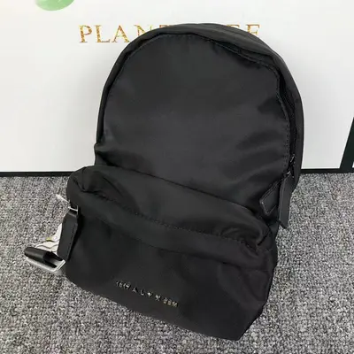 ￥136 1017AL⭐⭐9⭐M BAG 272245 (长18CM*宽5CM*高25CM)