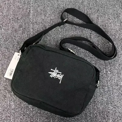 ￥98 STUSSY BAG 272254 (长20CM*宽8CM*高15CM)