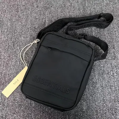 ￥95 FOG BAG 272244 (长16CM*宽6CM*高21CM)