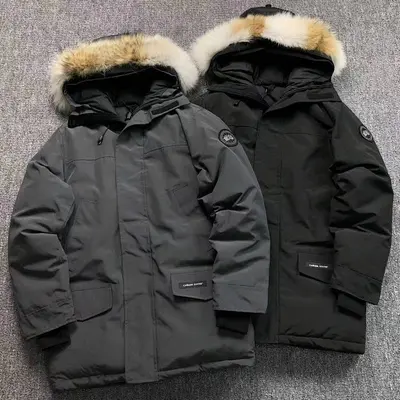 ￥598 C⭐N⭐⭐A G⭐⭐⭐E DOWN JACKETS 180613 （im 170cm 57kg i wear size M in the phot）
