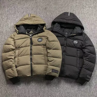 ￥638 C⭐N⭐⭐A G⭐⭐⭐E DOWN JACKETS 380627 （im 170cm 57kg i wear size M in the phot）