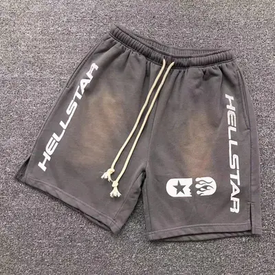 ￥119 HELLSTAR SHORTS 211081217（im 170cm 57kg i wear size M in the phot）