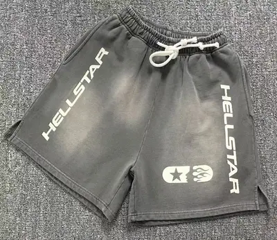 ￥198 HELLSTAR SHORTS 311161172（im 170cm 55kg i wear size M in the phot）