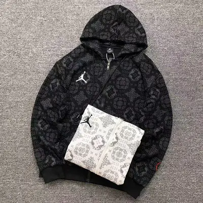 ￥105 A⭐R J⭐R⭐AN HOODIE 111180657（im 170cm 57kg i wear size M in the phot）