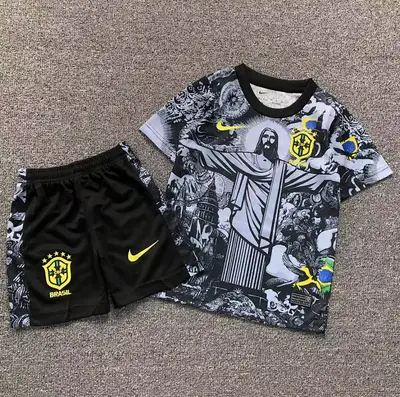 ￥68 FOOTBALL T-SHIRT SHORTS CHILD 1113017002
