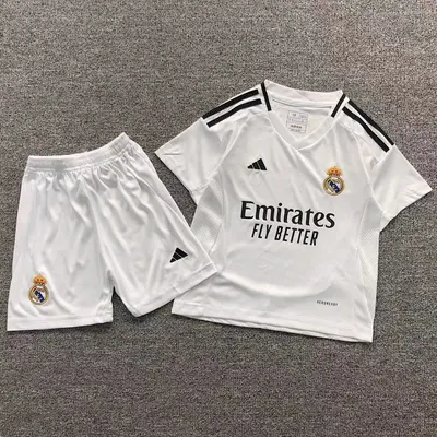 ¥68 FOOTBALL T-SHIRT SHORTS CHILD 1121108002