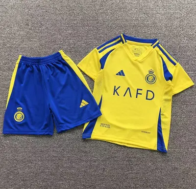 ¥68 FOOTBALL T-SHIRT SHORTS CHILD 1121104002