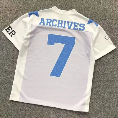 ¥98 2000 A⭐⭐H⭐V⭐⭐ T-SHIRT 412191217(im 170cm 57kg i wear size S in the phot)