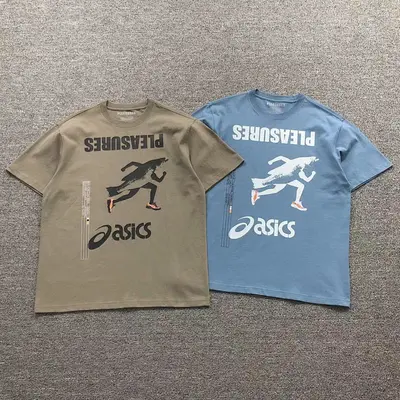 ￥105 PLEASURES T-SHIRT 412242202（im 170cm 57kg i wear size L in the phot）