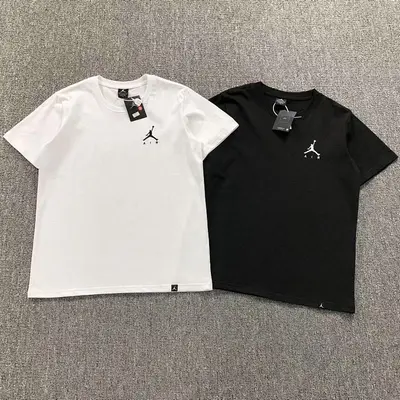 ￥75 A⭐RJ⭐R⭐AN T-SHIRT 412291057（im 170cm 55kg i wear size M in the phot）