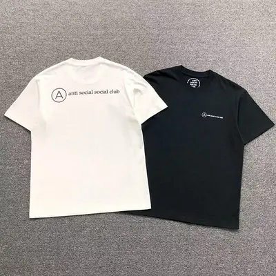 ￥85 ANTI SOCIAL SOCIAL CLUB T-SHIRT 31130602（im 170cm 57kg i wear size M in the phot）