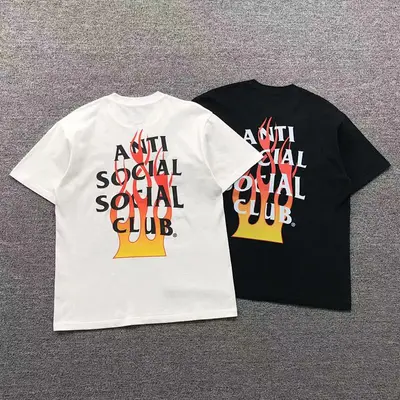 ¥85 ANTI SOCIAL SOCIAL CLUB T-SHIRT 111043502(im 170cm 57kg i wear size M in the phot)