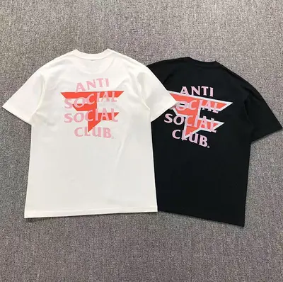 ¥85 ANTI SOCIAL SOCIAL CLUB T-SHIRT 111043702(im 170cm 57kg i wear size M in the phot)