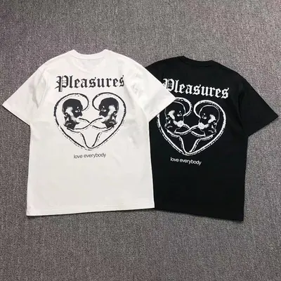 ¥88 PLEASURES T-SHIRT 31142602(im 170cm 57kg i wear size M in the phot)