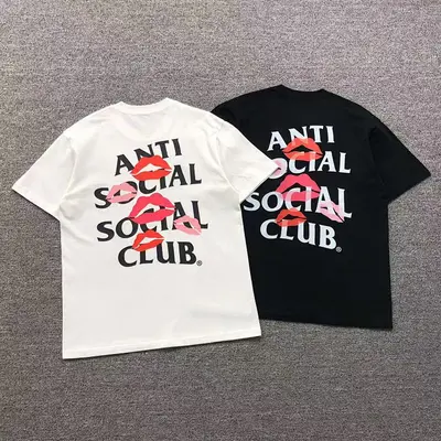 ¥85 ANTI SOCIAL SOCIAL CLUB T-SHIRT 111042902(im 170cm 57kg i wear size M in the phot)