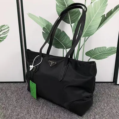￥238 P⭐A⭐A BAG 411110975 ( 长41CM*宽10CM*高26CM)