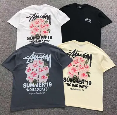 ¥108 STUSSY T-SHIRT 2111150802(im 170cm 57kg i wear size M in the phot)