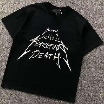 ¥95 FOG T-SHIRT 211151617(im 170cm 57kg i wear size M in the phot)