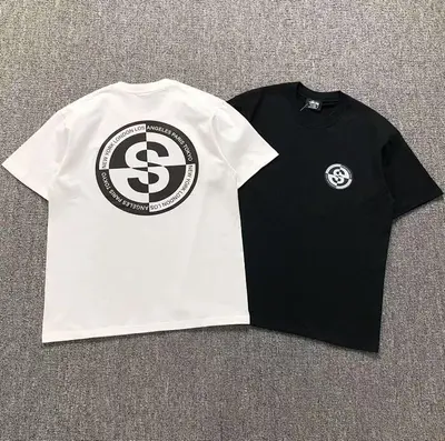 ¥108 STUSSY T-SHIRT 211151002(im 170cm 57kg i wear size M in the phot)