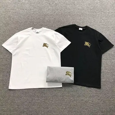 ¥128 B⭐R⭐E⭐RY T-SHIRT 1101171221(im 170cm 57kg i wear size M in the phot)