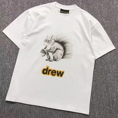 ¥98 DREW T-SHIRT 2111160917( im 170cm 57kg i wear size S in the phot)