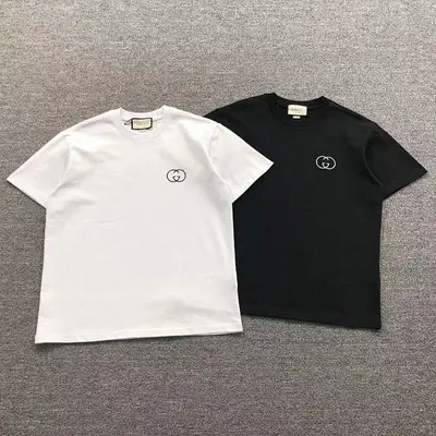 ¥128 G⭐C⭐I T-SHIRT 411187421 (im 170cm 57kg i wear size M in the phot)