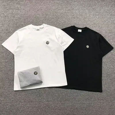 ¥128 B⭐R⭐E⭐RY T-SHIRT 211211321(im 170cm 57kg i wear size M in the phot)