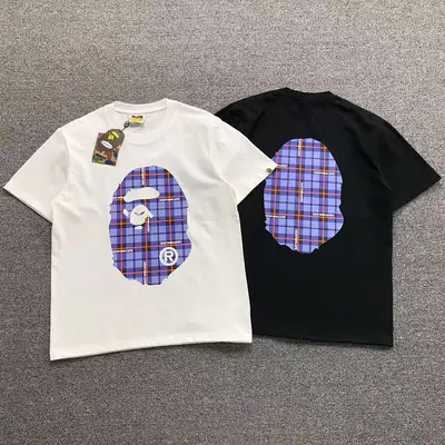 ¥78 BAPE T-SHIRT 411182142(im 170cm 57kg i wear size S in the phot)