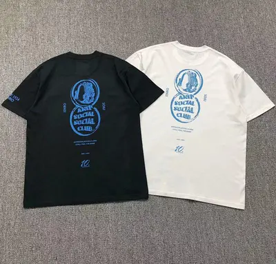￥85 ANTI SOCIAL SOCIAL CLUB T-SHIRT 411180402（im 170cm 57kg i wear size L in the phot）