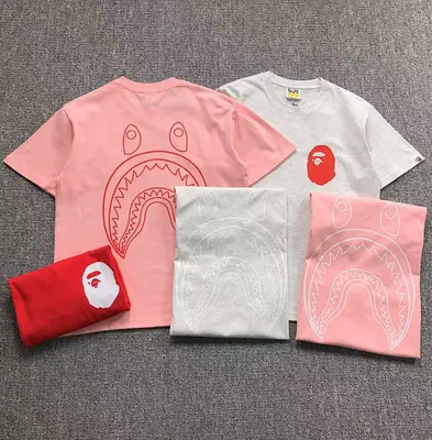 ¥78 BAPE T-SHIRT 1102091042(im 170cm 55kg i wear size S in the phot)