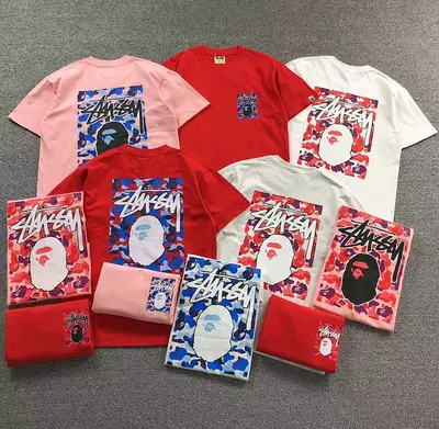 ¥78 BAPE STUSSY T-SHIRT 1102090442(im 170cm 55kg i wear size S in the phot)