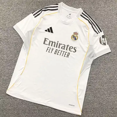 ¥75 FOOTBALL T-SHIRT 11021617002(im 170cm 57kg i wear size M in the phot)