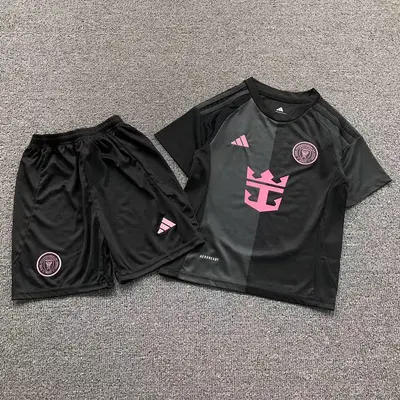 ¥75 FOOTBALL T-SHIRT SHORTS CHILD 11021623002