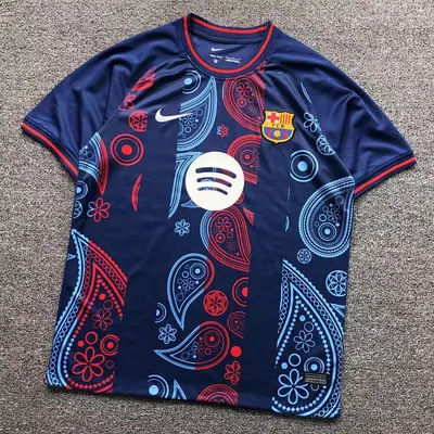 ¥78 FOOTBALL T-SHIRT 11021603002(im 170cm 57kg i wear size L in the phot)
