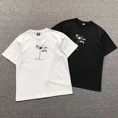¥78 STUSSY T-SHIRT 502242282(im 170cm 57kg i wear size M in the phot)